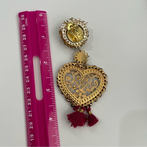 NEW ONE OF A KIND Gold Drop Earrings Heart and Tassels Clip On - Picture 4 of 4